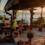 Panorama Jeziora Ochrydzkiego w Macedonii przy zachodzie słońca - lokalizacja rodzinnego wyjazdu Ohana Travel.